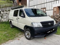 Beige Gebraucht 2011 Toyota HiAce Van / Kleinbus | 16.000 €