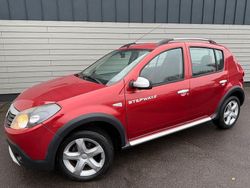 Rot Gebraucht 2012 Dacia Sandero Stepway Limousine | 3.950 € (Teuer)