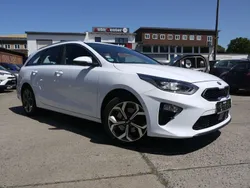 Weiß Gebraucht 2020 Kia Ceed Sportswagon Spirit Kombi | 18.999 € (Fairer Preis)