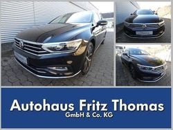 Deep black perleffekt Gebraucht 2020 VW Passat Elegance Kombi | 24.950 € (Etwas zu teuer)