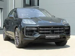 Schwarz Gebraucht 2024 Porsche Cayenne Turbo E-Hybrid SUV | 157.900 €