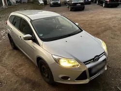 Silber Gebraucht 2013 Ford Focus Kombi | 2.749 € (Guter Preis)