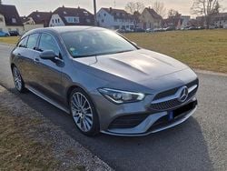 Grau Gebraucht 2020 Mercedes CLA220 Shooting Brake Kombi | 20.900 € (Fairer Preis)