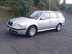 Silber Gebraucht 2004 Skoda Octavia Kombi | 2.600 € (Fairer Preis)