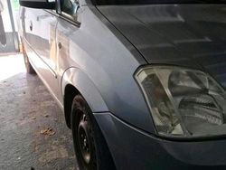 Silber Gebraucht 2006 Opel Meriva Van / Kleinbus | 950 € (Guter Preis)