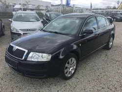 Schwarz (metallic) Gebraucht 2006 Skoda Superb Elegance Limousine | 1.000 € (Superpreis)