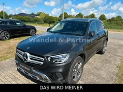 Grau graphitgrau metallic metallic Gebraucht 2022 Mercedes GLC300e SUV | 35.450 € (Guter Preis)