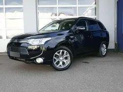 Schwarz metallic Gebraucht 2015 Mitsubishi Outlander P-HEV Top | 19.500 € (Fairer Preis)