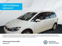 Pure white Gebraucht 2024 VW Touran Comfortline Van / Kleinbus | 32.890 € (Fairer Preis)