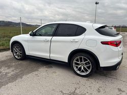 Weiß Gebraucht 2019 Alfa Romeo Stelvio Ti SUV | 22.000 €