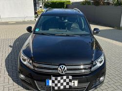 Schwarz Gebraucht 2015 VW Tiguan LOUNGE SUV | 16.700 € (Fairer Preis)