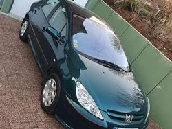 Grün Gebraucht 2002 Peugeot 307 Kleinwagen | 1.200 € (Fairer Preis)