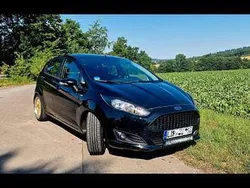 Schwarz Gebraucht 2017 Ford Fiesta Trend Kleinwagen | 5.600 € (Etwas zu teuer)