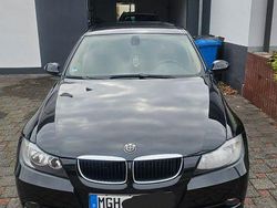 Schwarz Gebraucht 2005 BMW 320 Limousine | 4.900 € (Fairer Preis)