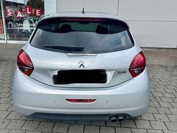 Gebraucht 2014 Peugeot 208 Allure Kleinwagen | 5.000 € (Etwas zu teuer)