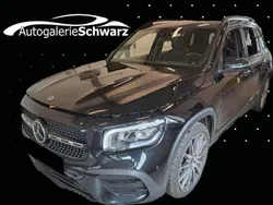 Amg nachtschwarz Gebraucht 2021 Mercedes GLB200 AMG SUV | 37.750 € (Teuer)