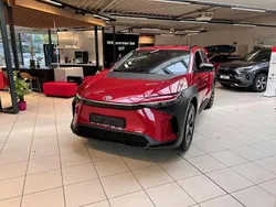 Karminarot metallic Neu 2025 Toyota bZ4X Comfort SUV | 36.490 € (Guter Preis)