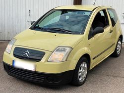Gelb Gebraucht 2006 Citroën C2 Kleinwagen | 2.000 €