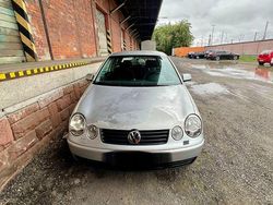 Grau Gebraucht 2004 VW Polo Cricket Kleinwagen | 1.300 € (Guter Preis)