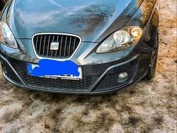 Grau Gebraucht 2012 Seat Altea XL Van / Kleinbus | 3.700 € (Fairer Preis)