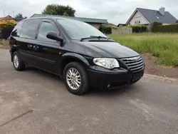 Schwarz Gebraucht 2009 Chrysler Voyager Van / Kleinbus | 1.950 € (Superpreis)