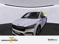 Weiß Gebraucht 2022 Skoda Enyaq iV SportLine SUV | 27.550 € (Fairer Preis)