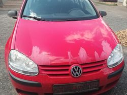 Rot Gebraucht 2006 VW Golf V Kleinwagen | 699 € (Superpreis)