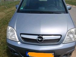 Silber Gebraucht 2008 Opel Meriva Innovation Van / Kleinbus | 3.500 € (Etwas zu teuer)