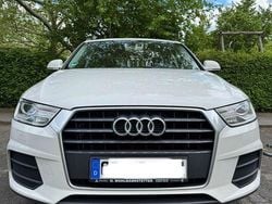 Silber Gebraucht 2015 Audi Q3 SUV | 12.900 € (Fairer Preis)