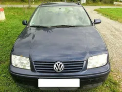 Blau Gebraucht 2000 VW Bora Basis Limousine | 780 € (Guter Preis)