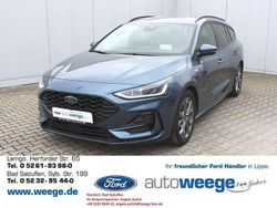 Blau (metallic) Gebraucht 2024 Ford Focus ST-Line X Kombi | 28.490 € (Etwas zu teuer)