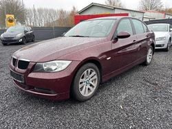 Rot Gebraucht 2008 BMW 320 Advantage Limousine | 4.700 € (Guter Preis)