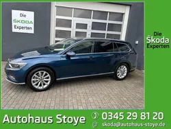 Aquamarinblau metallic Gebraucht 2020 VW Passat Elegance Kombi | 27.450 € (Fairer Preis)