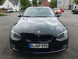 Blau Gebraucht 2007 BMW 330 Coupé | 8.600 € (Guter Preis)