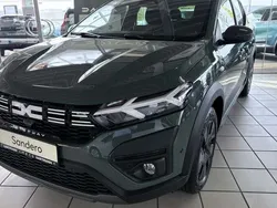 Grau Neu 2025 Dacia Sandero Expression Kleinwagen | 19.270 € (Etwas zu teuer)