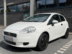 Weiß Gebraucht 2009 Fiat Grande Punto Kleinwagen | 1.200 € (Superpreis)
