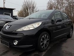 Schwarz Gebraucht 2009 Peugeot 207 Premium Limousine | 2.499 € (Etwas zu teuer)