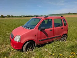 Rot Gebraucht 2004 Suzuki Wagon R+ Kombi | 350 €
