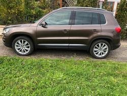 Braun Gebraucht 2011 VW Tiguan SUV | 13.800 € (Teuer)