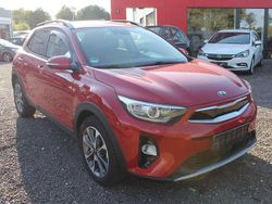 Signal red Gebraucht 2019 Kia Stonic Vision SUV | 15.000 € (Fairer Preis)