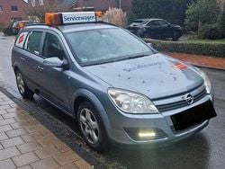 Grau Gebraucht 2005 Opel Astra Limousine | 800 € (Guter Preis)