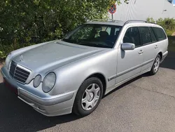 Silber Gebraucht 2002 Mercedes E220 Kombi | 2.700 € (Fairer Preis)