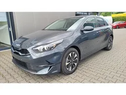 Neu 2025 Kia Ceed Gold Limousine | 24.440 € (Fairer Preis)