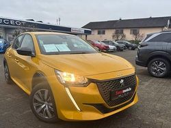 Gelb Gebraucht 2022 Peugeot 208 Active Kleinwagen | 17.950 € (Fairer Preis)