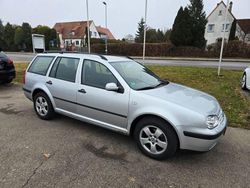 Silber Gebraucht 2001 VW Golf IV Edition Kombi | 4.999 €