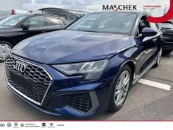 Navarrablau metallic Gebraucht 2023 Audi A3 Sportback S-Line Limousine | 33.140 € (Fairer Preis)