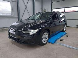 Schwarz Gebraucht 2022 VW Golf VIII Life Kombi | 23.970 € (Fairer Preis)