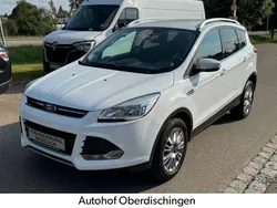 Weiß Gebraucht 2013 Ford Kuga Titanium SUV | 10.690 € (Fairer Preis)