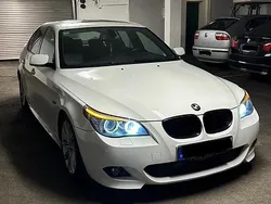 Weiß Gebraucht 2009 BMW 530 M Sport Limousine | 14.500 €