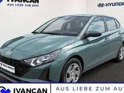 Grün Neu 2025 Hyundai i20 Select Limousine | 19.990 € (Guter Preis)